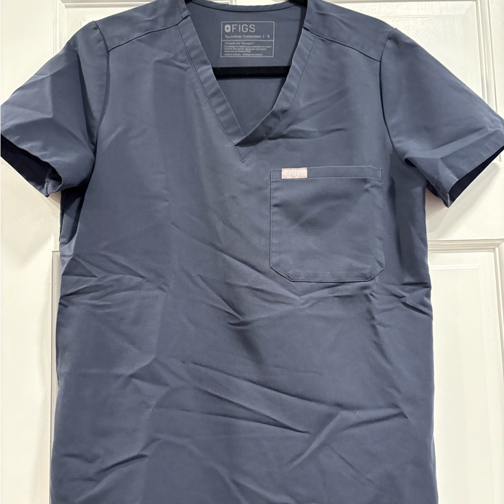 Figs women’s scrub set